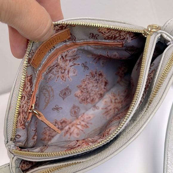 HOBO Evella Crossbody - Picture 9 of 16